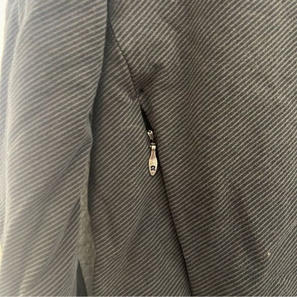 Lululemon Black Striped A long Sleeve Top Size 8 - Picture 3 of 4